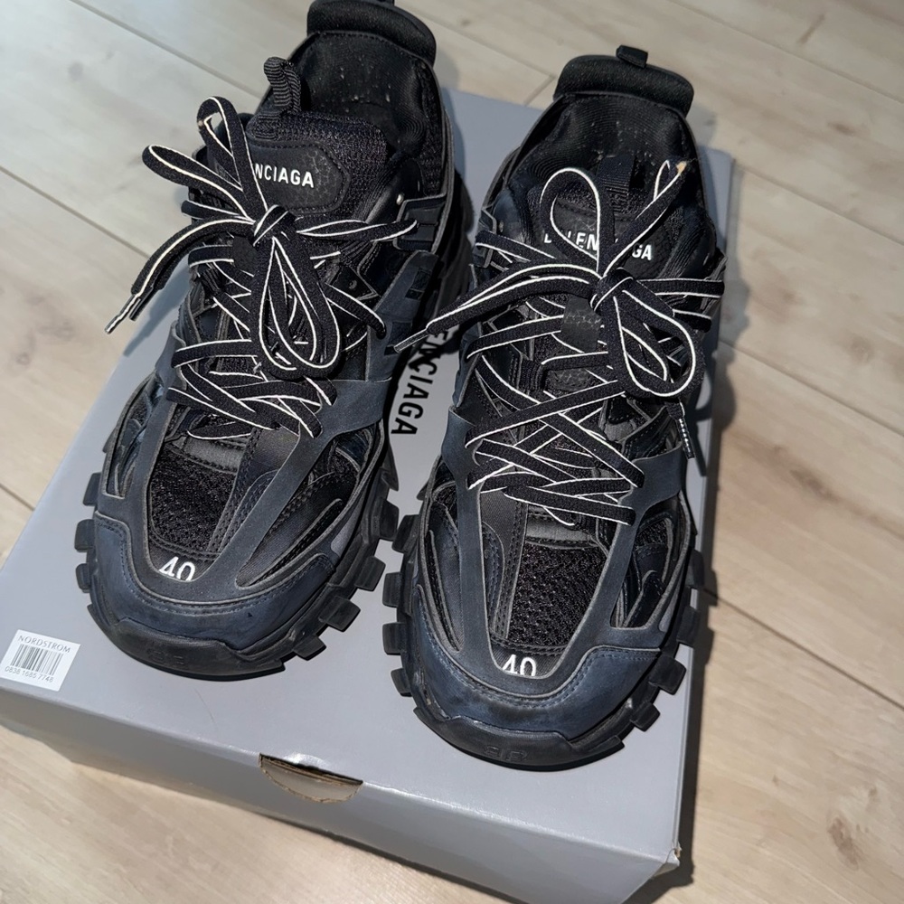 Balenciaga Track Triple Black - Picture 2 of 5